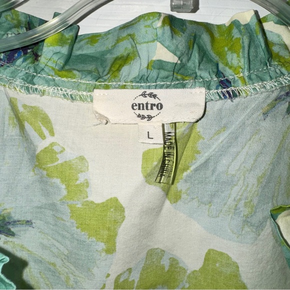 Entro Green and Blue Floral V Neck Short Sleeve Top with Ruffles size L - Picture 4 of 6